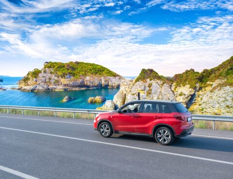 Na dovolenku červeným autom