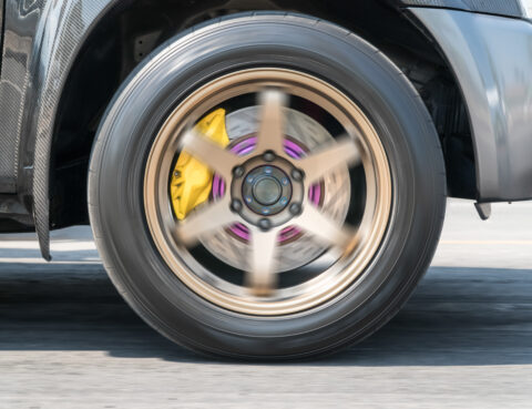 Aj pneumatika má maximálnu prípustnú rýchlosť